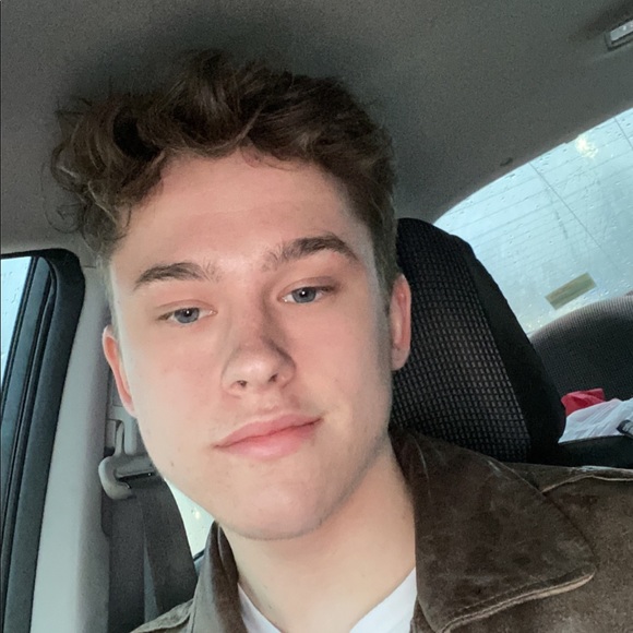 Meet the Posher Other - Meet your Posher, Logan